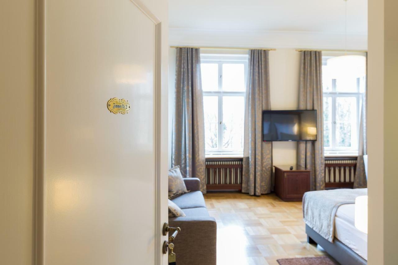 Hotel Villa Altenburg Pößneck Esterno foto