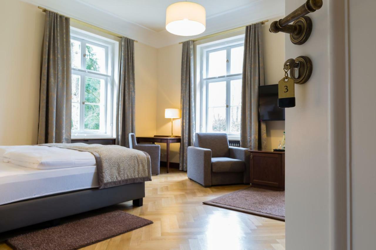 Hotel Villa Altenburg Pößneck Esterno foto